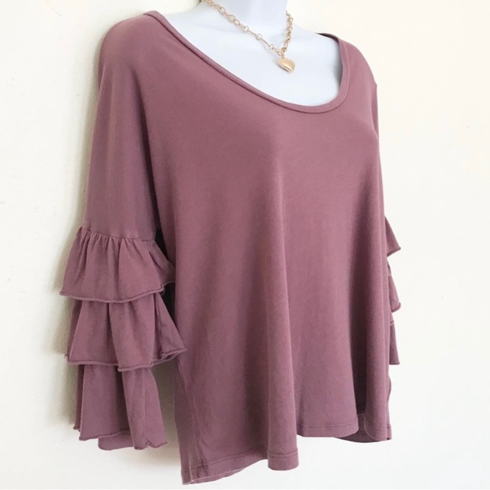 5/$25 American Eagle Outfitters Dusty Purple Ruffle Sleeve Top - Picture 1 of 7